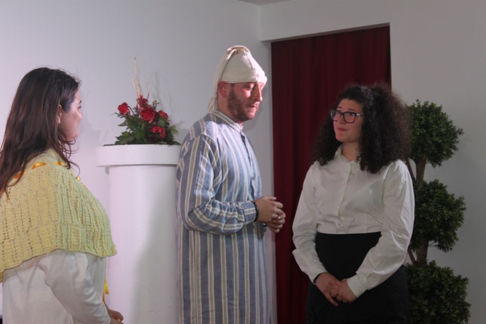 Alice nel paese delle meraviglie, La magia delle tre fate, I Promessi Sposi, Le beffe delle maschere - 32.jpg