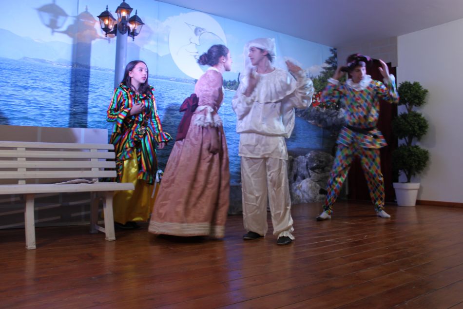 Alice nel paese delle meraviglie, La magia delle tre fate, I Promessi Sposi, Le beffe delle maschere - 40.jpg