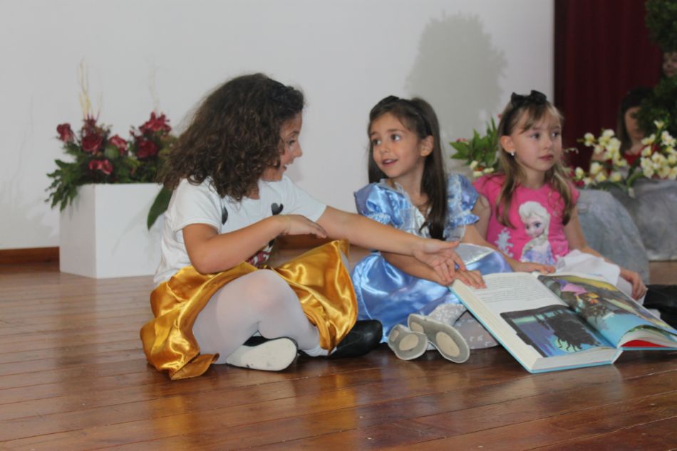 Alice nel paese delle meraviglie, La magia delle tre fate, I Promessi Sposi, Le beffe delle maschere - 9.jpg